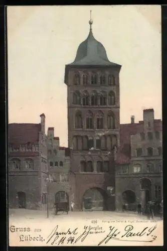 AK Lübeck, Burgtor mit Strassenbahn