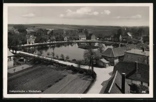AK Langenleuba-Niederhain, Ortsansicht mit Teich