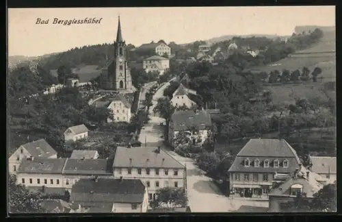 AK Bad Berggiesshübel, Strassenpartie mit Colonialwaren- & Spirituosenhandlung und Kirche