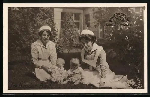 AK Denkt an unsere Krieger-Waisen - Zwei Krankenschwestern mit Säuglingen