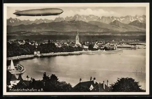 AK Friedrichshafen, Blick auf den Ort, Zeppelin über dem Bodensee