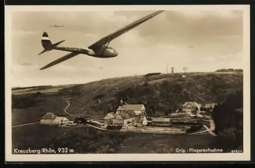 AK Bischofsheim / Rhön, Segelflieger Segelflugzeug D-Condor II. über dem Kreuzberg