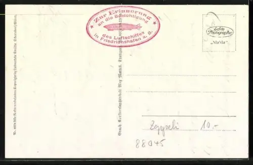 AK Friedrichshafen, Graf Zeppelin in voller Fahrt, unten die Zeppelinwerft vom Flugzeug aus