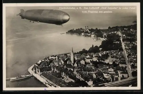 AK Friedrichshafen, Das Luftschiff Graf Zeppelin in voller Fahrt vom Flugzeug aus gesehen