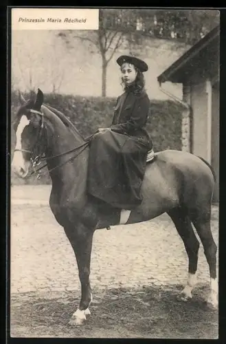 AK Prinzessin Maria-Adelheid von Luxemburg bereit zum Ausritt