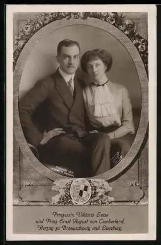 AK Herzog Ernst August von Braunschweig im Anzug mit Gemahlin Viktoria Luise
