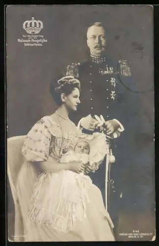 AK Hendrik und Königin Wilhelmina von den Niederlanden mit ihrem Kind
