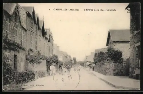 AK Carolles /Manche, L`Entrée de la Rue Principale