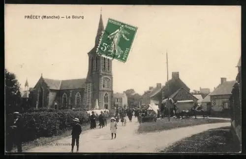 AK Précey /Manche, Le Bourg avec église et habitants en promenade