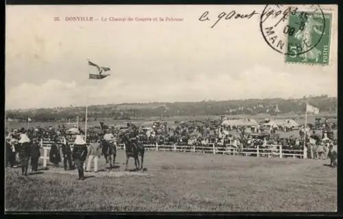 AK Donville, Le Champ de Courses et la Pelouse
