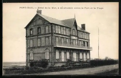 AK Port-Bail, Hôtel de la Mer, à mi-chemin entre le Port et la Plage