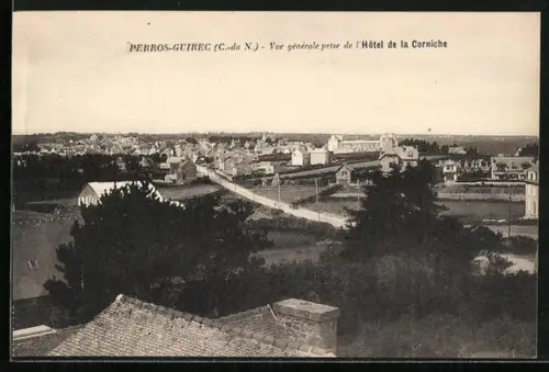 AK Perros-Guirec /C.-du-N., Vue générale prise de l`Hôtel de la Corniche