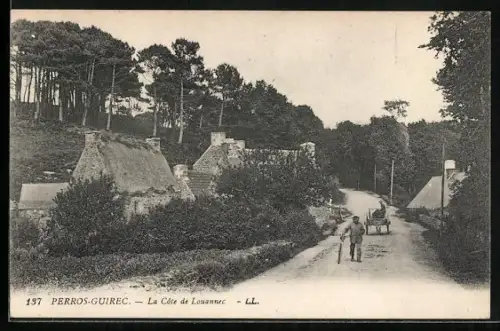 AK Perros-Guirec, La Côte de Louannec avec chaumières et charrette sur la route
