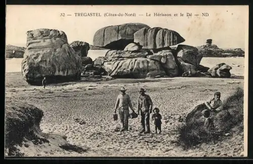 AK Trégastel /Côtes-du-Nord, Le Hérisson et le Dé, plage et formations rocheuses