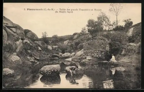 AK Ploumanach /C.-du-N., Vallée des grands Trouliéros et Ruines du Moulin hanté