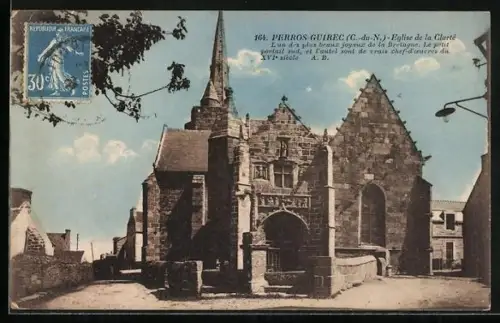 AK Perros-Guirec /C.-du-N., Église de la Clarté, beau spécimen de la Bretagne du XVIe siècle