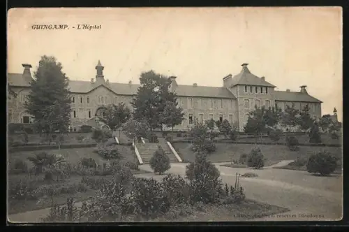 AK Guingamp, L`Hôpital et ses jardins aménagés