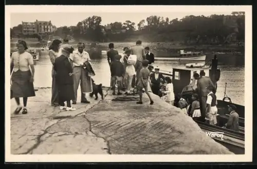 AK Bréhat, Arrivée au Port Clos