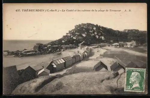AK Trébeurden /C.-du-N., Le Castel et les cabines de la plage de Tresmeur