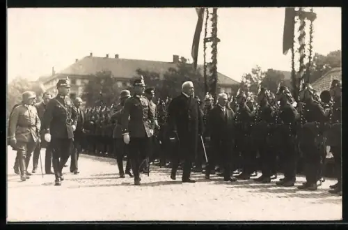 Foto-AK Weimar / Thüringen, Erinnerung für die Landespolizei an den Besuch des Reichspräsidenten von Hindenburg 1926