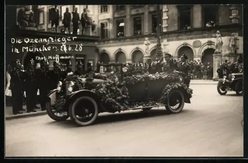 Foto-AK München, Ozeanflieger Köhl und Hünefeld 1928