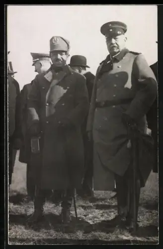 Foto-AK Berlin, Besuch von König Aman Ullah von Afghanistan 1928, Paul von Hindenburg und König Aman Ullah