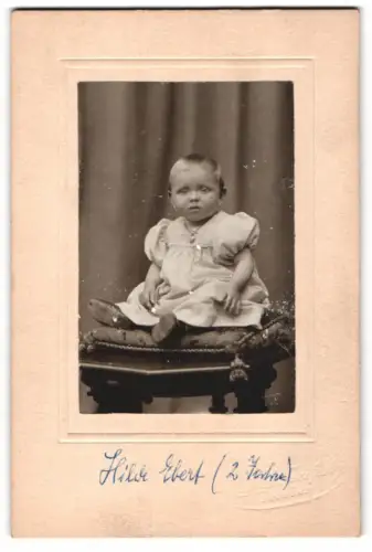 Fotografie Martin Herzfeld, Dresden, Pragerstr. 7, Hilde Ebert im Alter von zwei Jahren