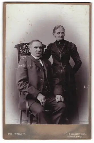 Fotografie Billström, Kiel, Holstenstrasse 43, Paar im Atelier