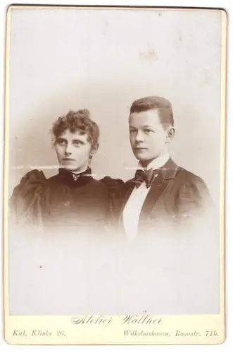 Fotografie Atelier Walther, Kiel, Klinke 26, Porträt eines jungen Paares