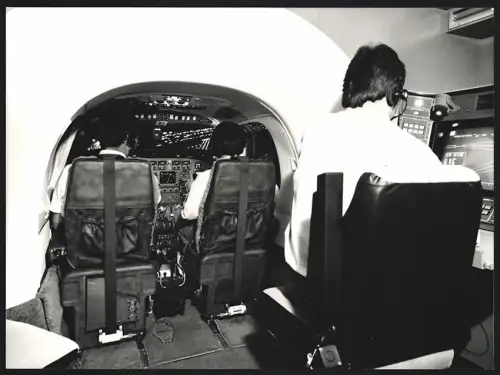 Fotografie Bremen, Lufthansa Piloten-Ausbildung, angehende Flugzeug-Piloten im Flugsimulator
