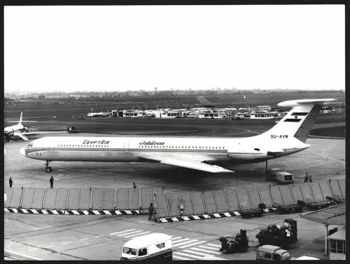 Fotografie Flugzeug Iljuschin IL-62, Egypt Air Kennung SU-AVW