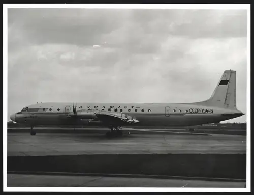 Fotografie Flugzeug Iljuschin IL-18, Aeroflot Kennung CCCP-75446