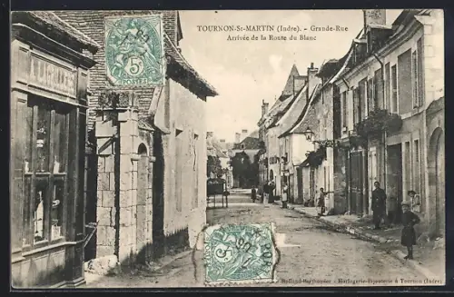 AK Tournon-St-Martin /Indre, Grande-Rue, Arrivée de la Route du Blanc, Strassenpartie