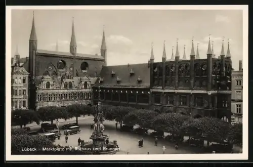 AK Lübeck, Marktplatz, Rathaus, Brunnen