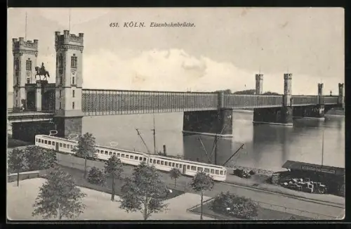 AK Köln, Eisenbahnbrücke, Reiterstandbild, Strassenbahn