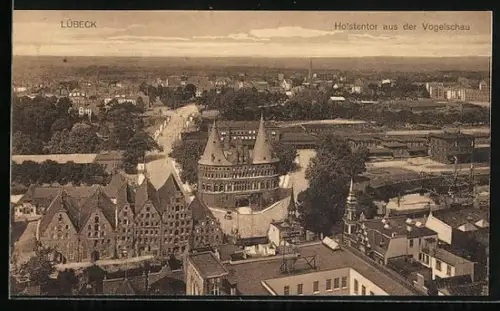AK Lübeck, Holstentor aus der Vogelschau