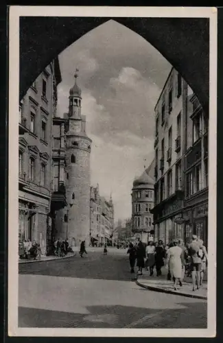 AK Halle /Saale, Roter Turm, Strassenansicht