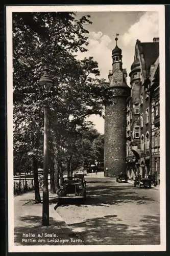 AK Halle / Saale, Leipziger Turm, Auto Opel Cabrio in der Strasse am Leipziger Turm