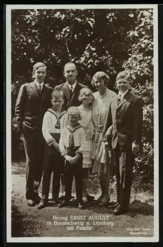 Foto-AK Ernst August zu Braunschweig und Lüneburg mit Familie