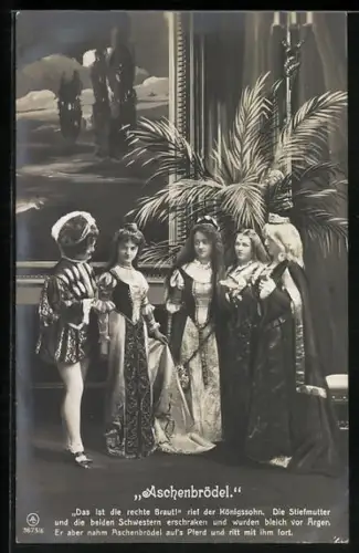AK Märchen Aschenbrödel, der Königssohn wählt Aschenbrödel
