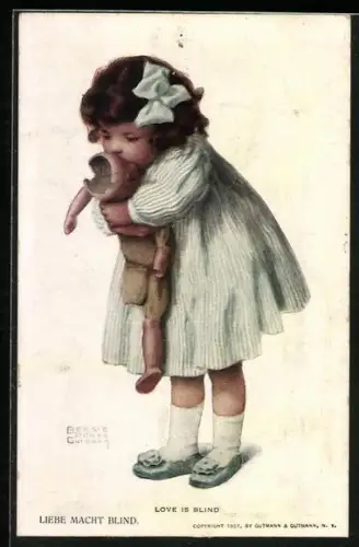 Künstler-AK sign. Bessi Pease Gurmann: Love is blind, niedlichen Mädchen küsst eine kaputte Puppe