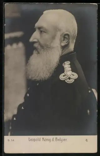 AK Leopold, König der Belgier, Profilportrait in Uniform