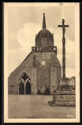 AK Perros-Guirec, L`église paroissiale et le calvaire devant l`entrée
