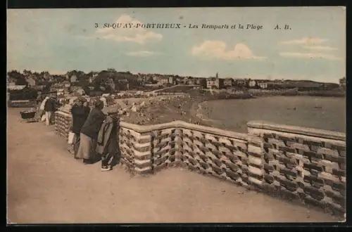 AK St-Quay-Portrieux, Les Remparts et la Plage