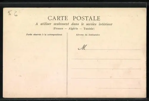 AK Concarneau, La Pierre Branlante avec des enfants posant devant le rocher