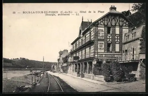 AK Sous-la-Tour-en-Pierin /C.-du-N., Hôtel de la Plage et voie ferrée adjacente
