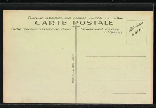 AK Perros-Guirec, Le Casino et les promeneurs devant l`entrée