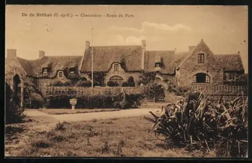 AK Île de Bréhat /C.-d.-N., Chaumières, Route du Paon