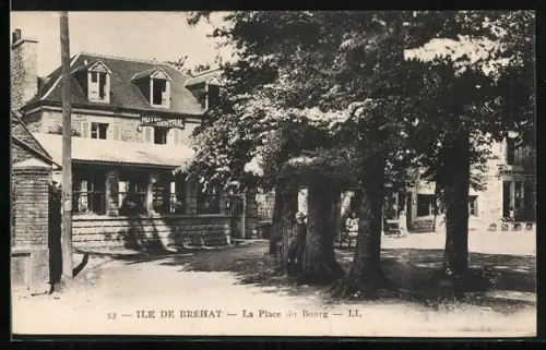AK Île de Bréhat, La Place du Bourg