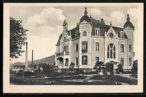 AK Oberkirch i. B., Ortspartie mit Denkmal
